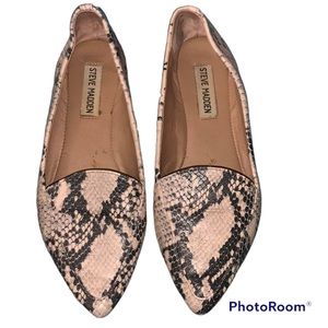 Steve Madden Focus Snakeskin Printed Pointed Toe Flats - Size 6